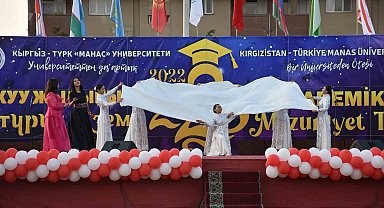 Manas'ta mezuniyet coşkusu