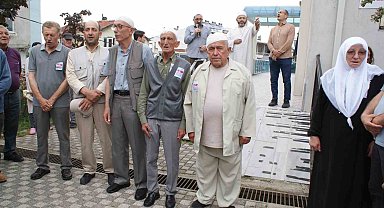 Manyas'ta Hacı adayları dualar eşliğinde uğurlandılar