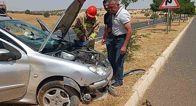 Mardin'de kontrolden çıkan otomobil refüje çıktı: 2 yaralı