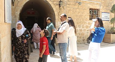 Mardin'de Kurban Bayramı öncesi türbe ziyaretinde yoğunluk