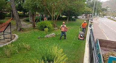 Marmaris'in yeşil alanları bakıma alındı