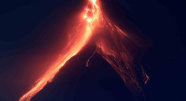 Mayon Yanardağı çevresinde 13 bin kişi tahliye edildi