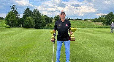 Mehmet Kazan, Çekya'dan kupalarla dönüyor