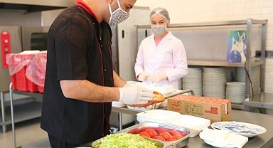 Merkezefendi Belediyesi okul döneminde önemli beslenme desteği sağladı