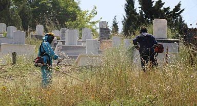 Mezarlıklarda ve camilerde bayram temizliği