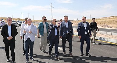 Midyat ilçe merkezinde sıcak asfalt çalışmaları tamamlandı