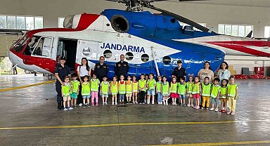 Minik öğrenciler filo komutanlığında ağırlandı