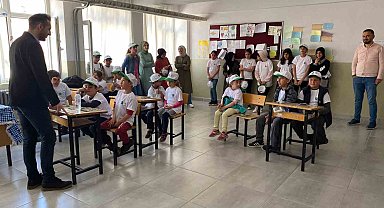 Minik öğrenciler organik tarımı öğreniyor