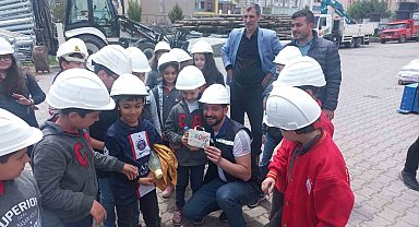 Minik Öğrencilerden Aras Elektrik'e ziyaret