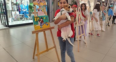 Minik ressamların resimleri Bahçelievler'de sergilendi