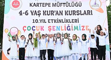 Minikler okudukları sure ve ilahilerle gönülleri fethetti