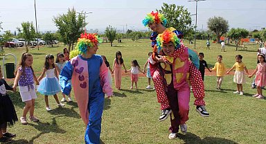 Miniklerin 'okuma bayramı' etkinliği göz kamaştırdı