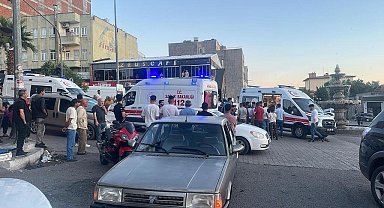 Motosiklet ile otomobil çarpıştı: 2 yaralı