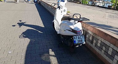 Motosiklet yayaya çarptı