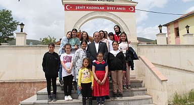 Namuslarını korumak için kuyuya atlayan şehit kadınların yaşadıkları minik Elif Naz'ı gözyaşlarına boğdu