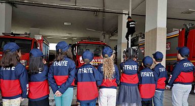 Nevşehir İtfaiyesi'nden öğrencilere teorik ve uygulamalı eğitim