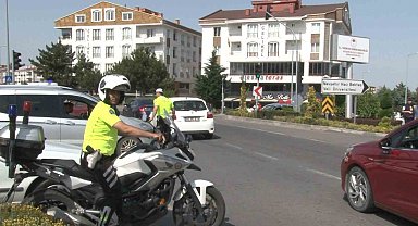 Nevşehir'de trafik yoğunluğu havadan görüntülendi