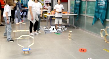 Nilüfer'de çocuklar kodlama öğreniyor