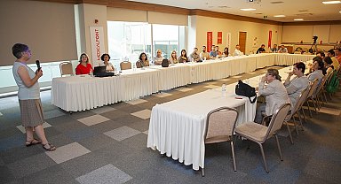 Nörologlar Medical Point İzmir'de buluştu