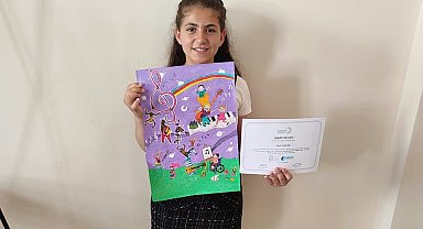 Ödülünü karne günü aldı