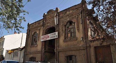 Odunpazarı'ndaki 110 yıllık tarihi konak harap oldu