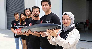 Öğrenciler 3 kilometre irtifaya çıkabilen roket tasarladı
