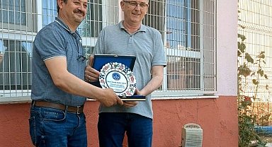 Öğrenciler mezun öğretmenler emekli oldu