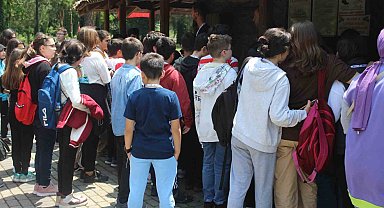 Öğrencilerden 8 asırlık gezi