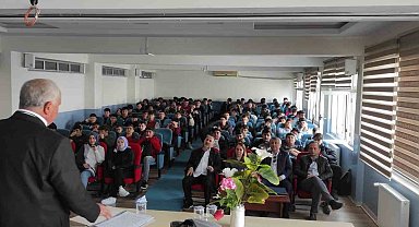 Öğrencilere "Bilimin Yıldızları" isimli konferans verildi
