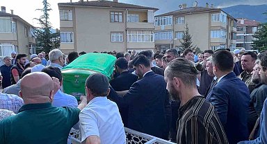 Öğrencilerinin Öğretmenler Günü'nde sürpriz yaptığı öğretmenden acı haber