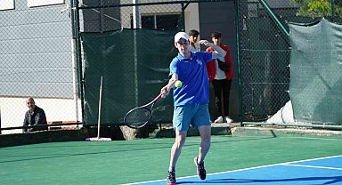 Okul Sporları Gençler Tenis Türkiye Birinciliği müsabakaları Manisa'da başladı