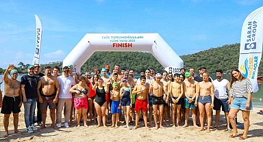 Ölüdeniz'de engelli gençler kıyasıya yarıştı