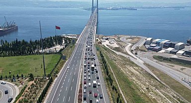 Osmangazi Köprüsü'nde trafik durma noktasına geldi