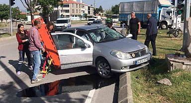Otomobilin çarptığı bisiklet sürücüsü hayatını kaybetti