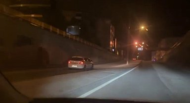 Otomobillerin ters yönde tehlikeli yolculukları kamerada