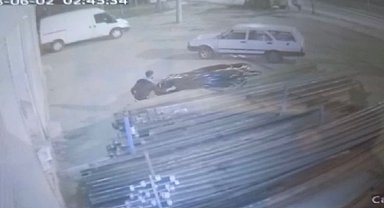 Oyalanır gibi yaptı, bakır kabloları çaldı