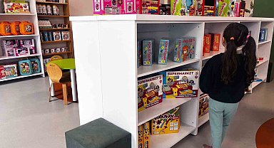Oyuncak kütüphanesi miniklerin ilgi odağı