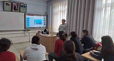 Özel eğitim alan öğrencilere 'çiçeklerin dili' anlatıldı