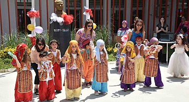 Özel öğrenciler ilk mezuniyet heyecanını yaşadılar