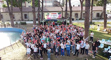 Özhan ailesi piknikte eğlenceye doydu