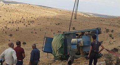 Patoz uçuruma yuvarlandı