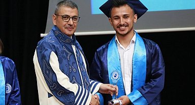 PAÜ'de mezuniyet coşkusu başladı