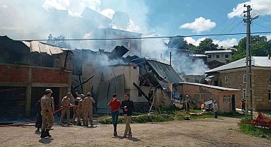 Pazaryolu'nda yangın paniği