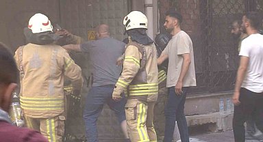 Pendik'te oto tamirhanesinde yangın: 7 kişi yaralandı