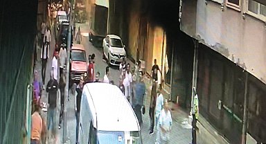 Pendik'te yangının çıkış anı güvenlik kamerasına yansıdı