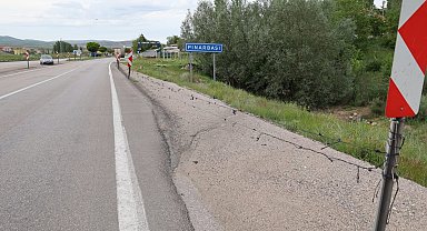 Pınarbaşı halkı: "Yollar delik deşik, kaldırımlar eğit bükük"