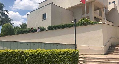 Plajdan çanta çalan hırsızlar adli kontrol şartı ile serbest bırakıldı