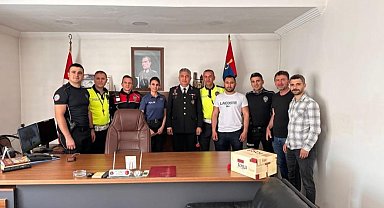 Polislerden jandarmaya anlamlı ziyaret