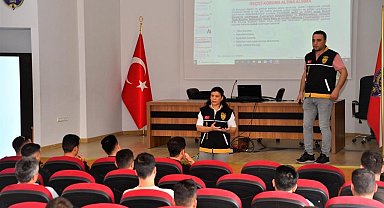 Polisten polise 'kadına karşı şiddetle mücadele' semineri
