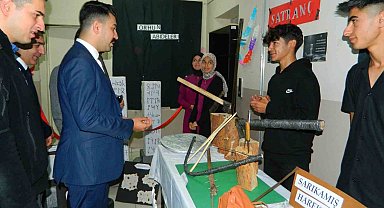 Posof'ta yılsonu sergisi takdir topladı